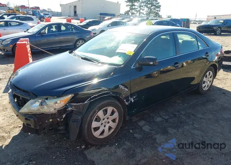 2011 Toyota Camry Le z USA, uszkodzony, nr VIN 4T1BF3EK8BU133468